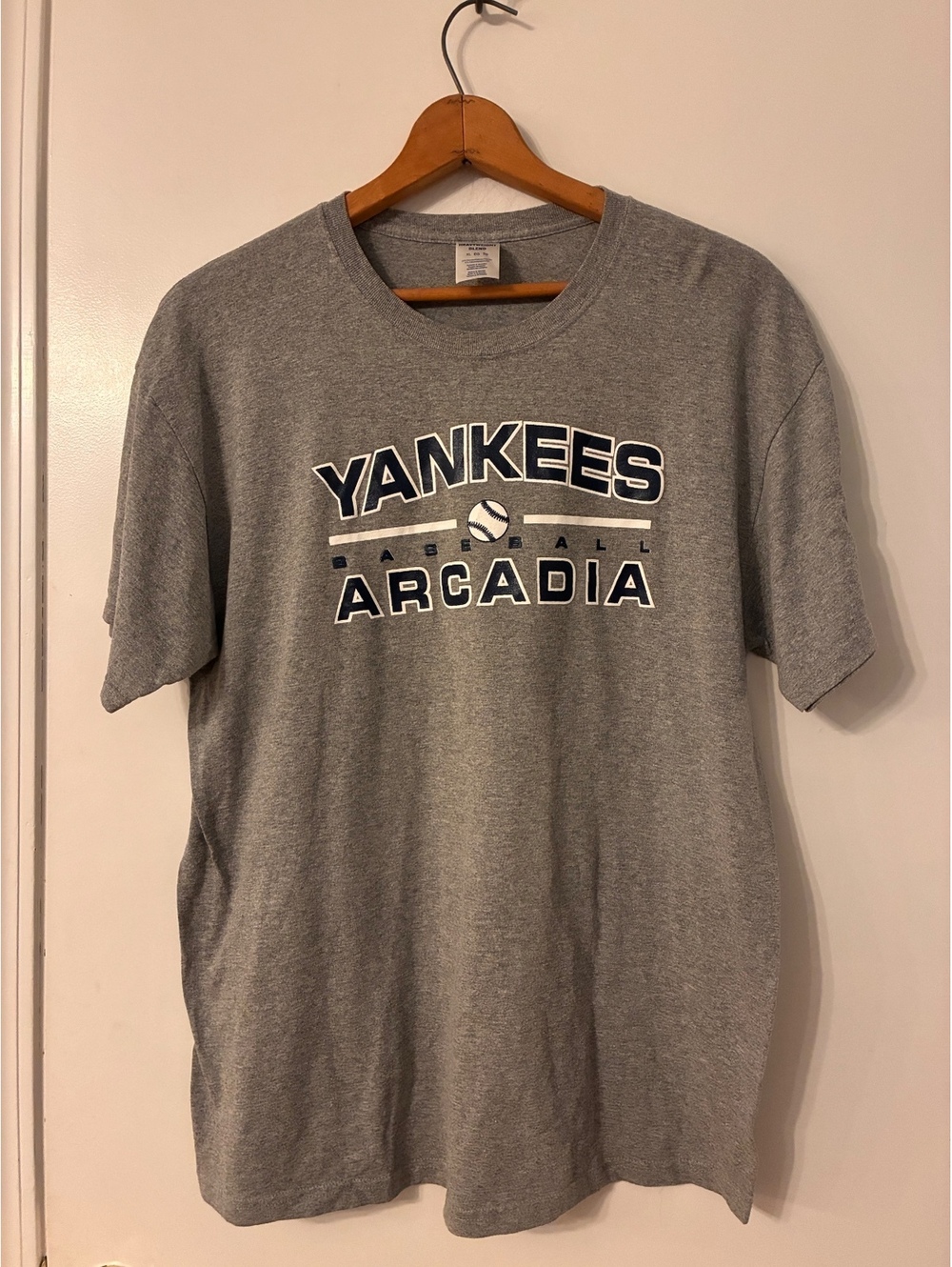 Vintage Yankees Baseball Arcadia Gray Graphic T-Shirt XL